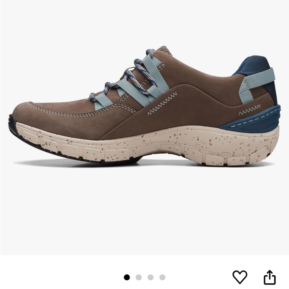 Clark’s woman’s wave range sneaker, 9.5